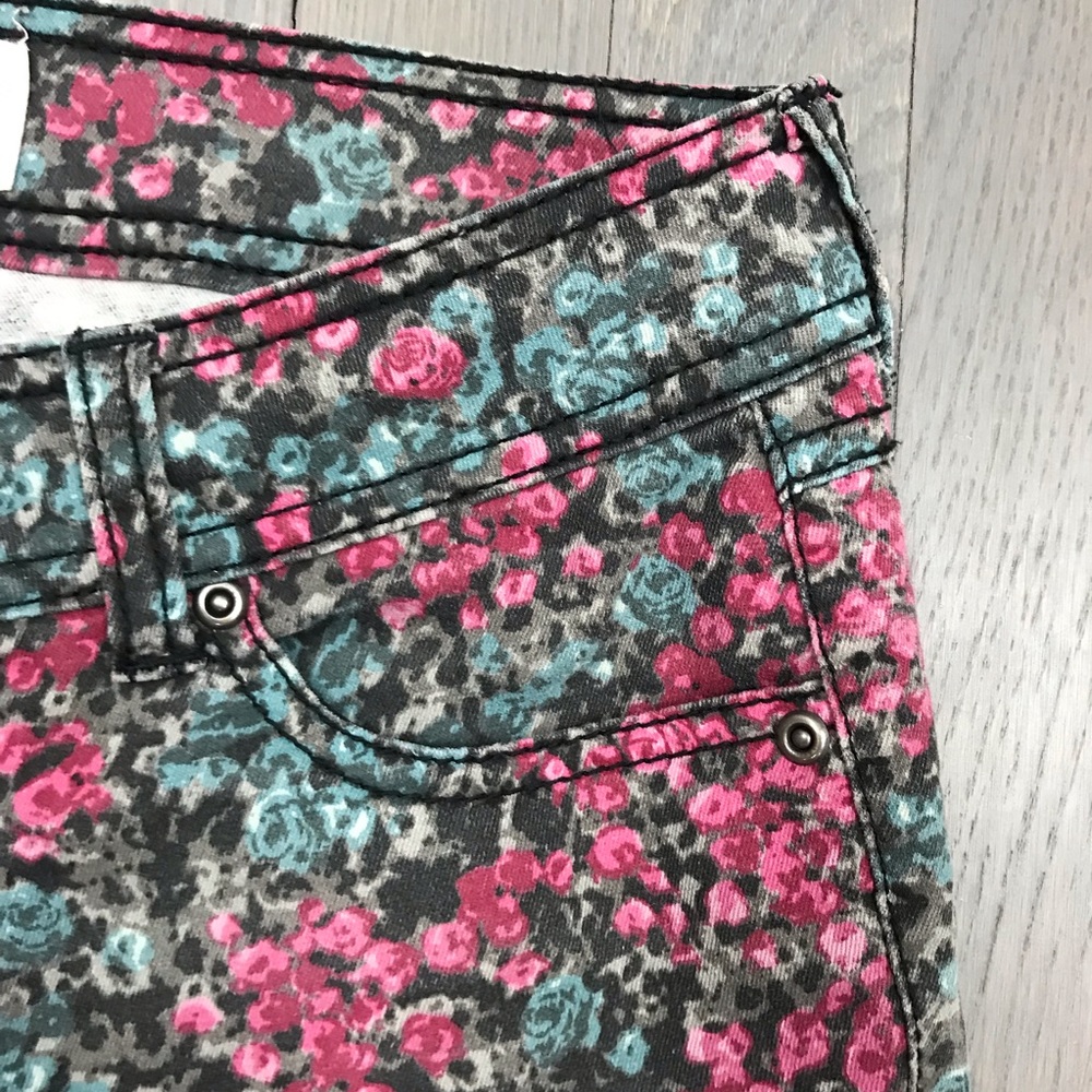 SO Juniors Floral Skinny Leg Denim Jeans Pants - Picture 5 of 7